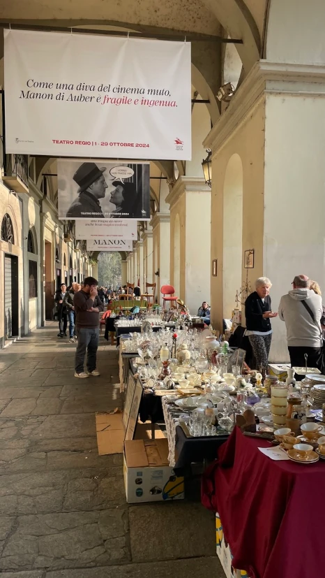 flea and antique market turin